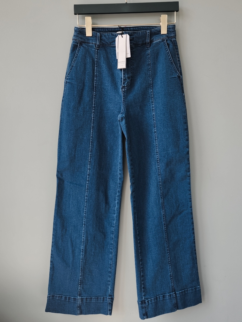 BAGATELLE Wide Leg High Rise Tailored Cuff Jeans Size 27 Blue